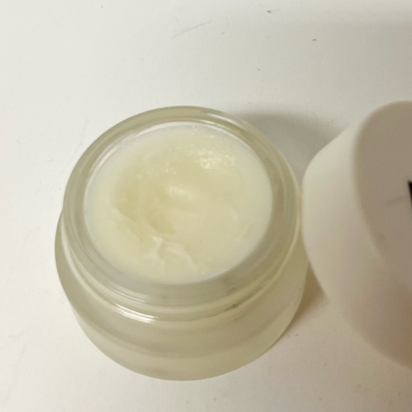 ILIA Lip Wrap Hydrating Mask 10ml - Picture 3 of 9